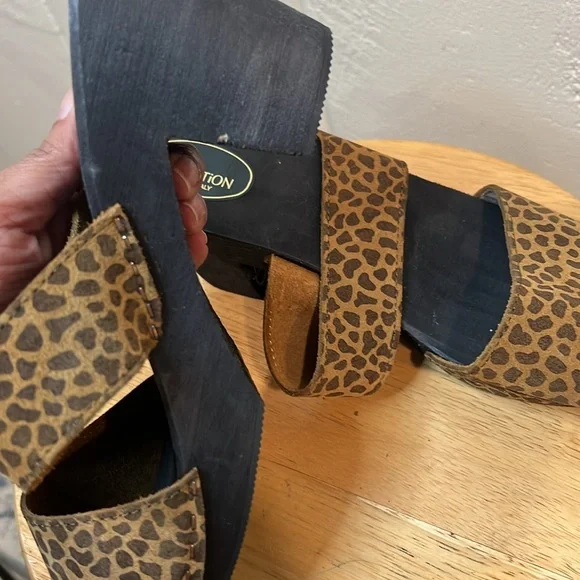 Gemi Collection leopard print block heel sandals - Picture 8 of 10
